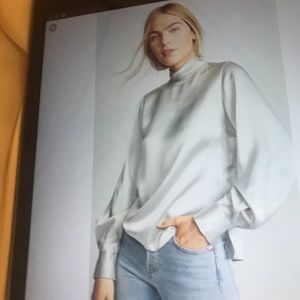 Vince size m mock neck blouse